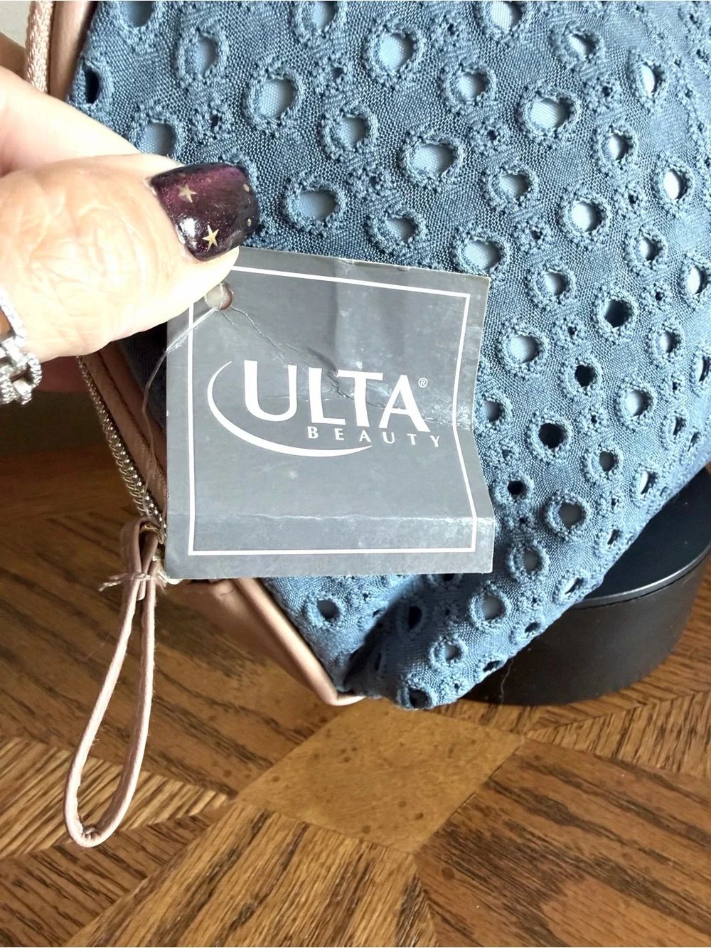 Ulta NWT Large Zippered Cosmetic Makeup Bag BLUE Eyelet 10.5
